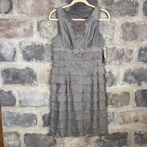 Adrianna Papell Dress 10 Gray Tiered Tiered Cocktail Party Sleeveless Beaded‎